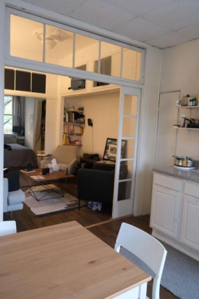 Charming open floorplan in trendy Williamsburg